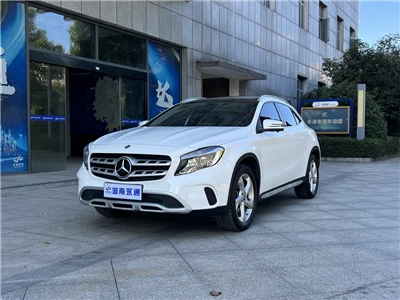 Mercedes 2019 Mercedes-Benz GLA-Class GLA200 Dynamic